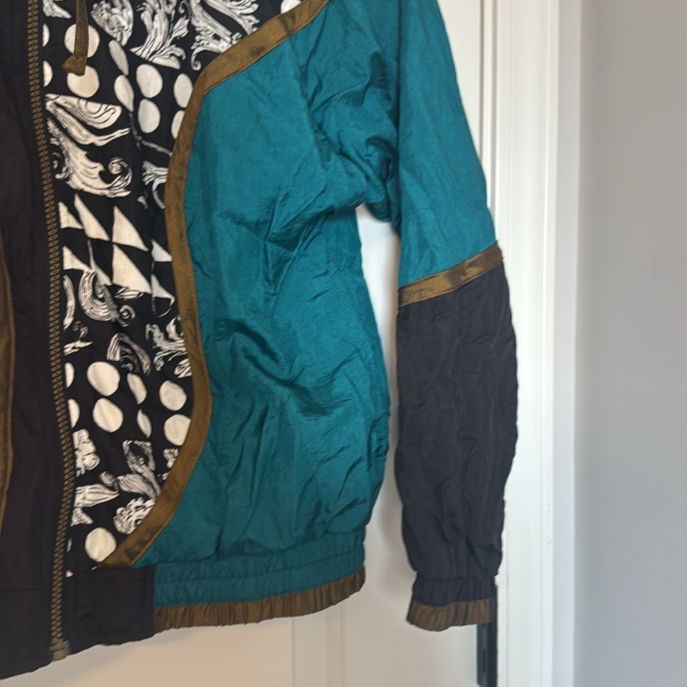 Vintage 90's Lavon Cheerful Windbreaker Jacket Women's Size PM Geometric Pattern - Picture 4 of 9